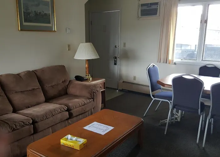 Clark\'S Beach Motel