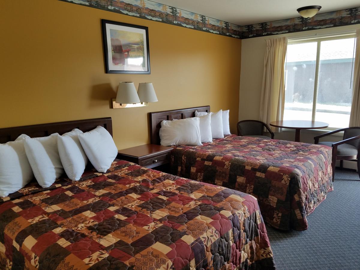 Motel Clark's 2*