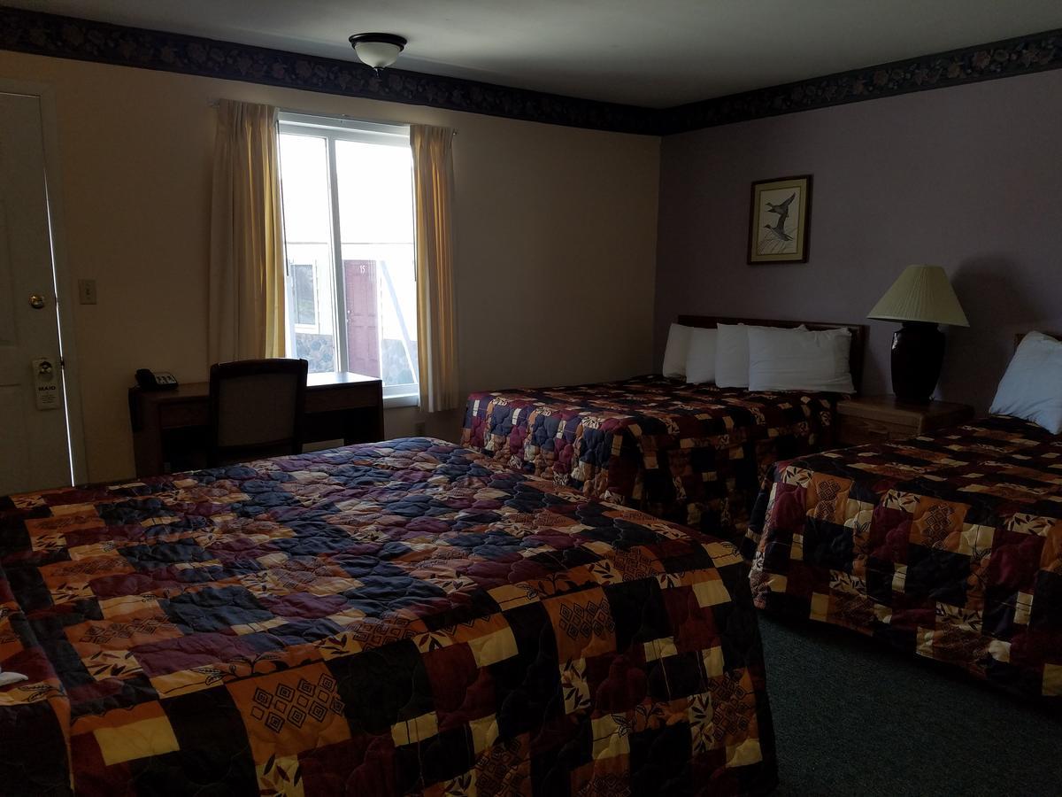 Clark's Motel Old Forge