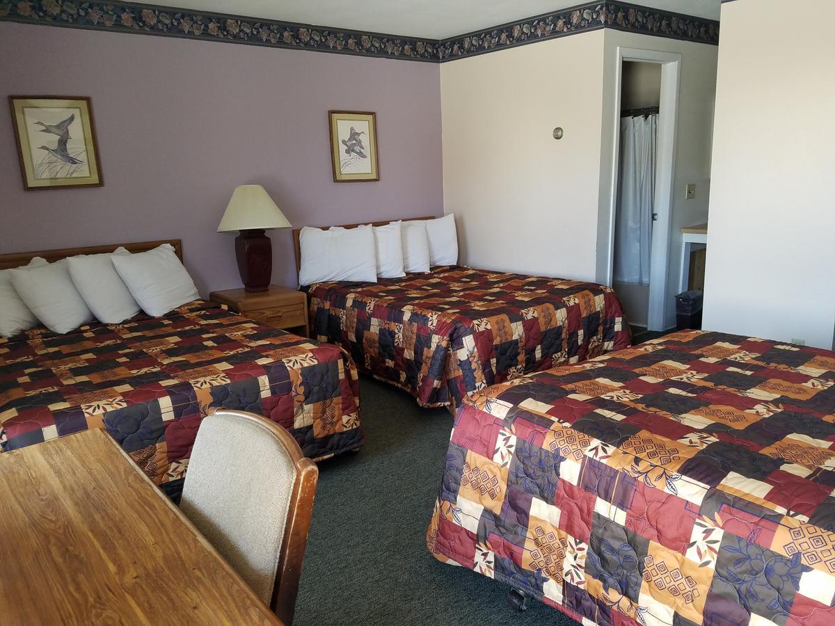 Motel Clark's 2*